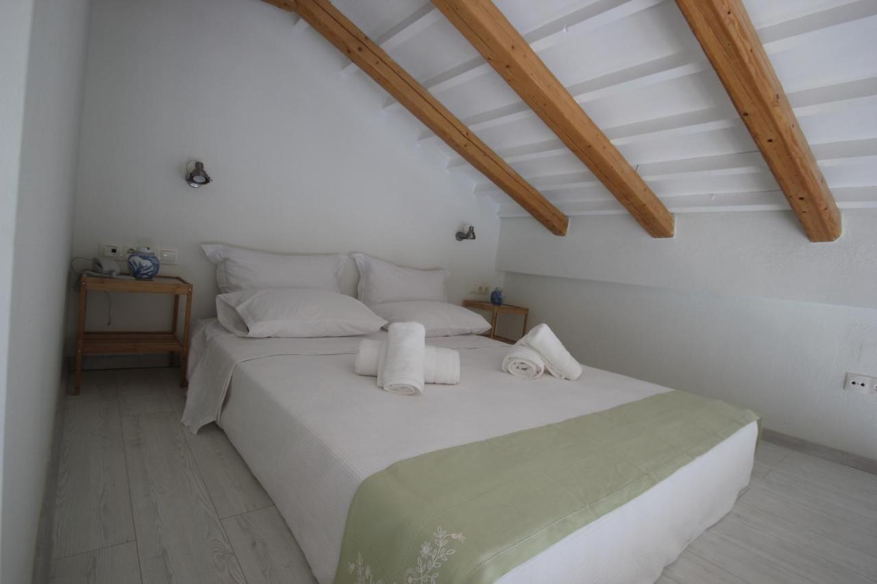 L Anima Boutique Suites Скиатос Экстерьер фото